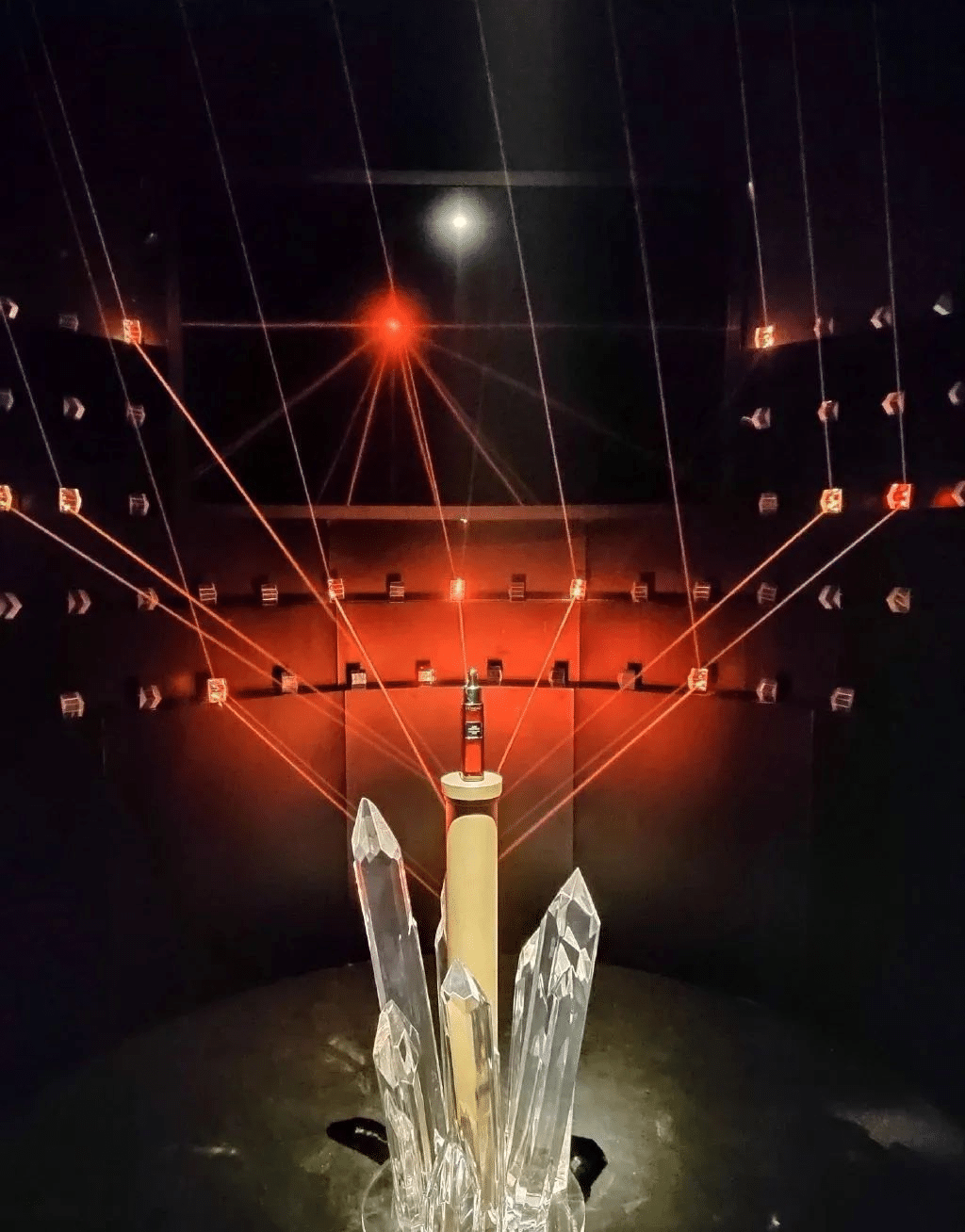 歐萊雅「金致松露系列·生息光影藝術展」